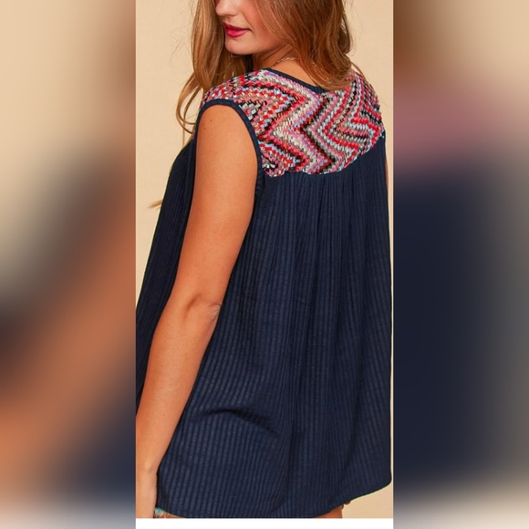 Plus Fuchsia & Navy Zigzag Chevron Lace Yoke Color Block Tank Top - Picture 2 of 3